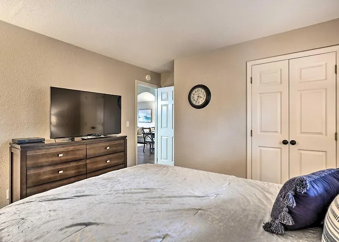 Pet-Friendly Branson Condo Walk To The Strip